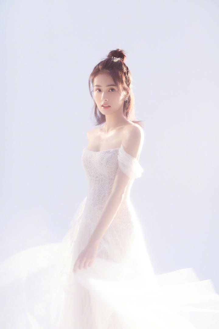 超高清国内好看的美女明星白鹿婚纱照写真套图