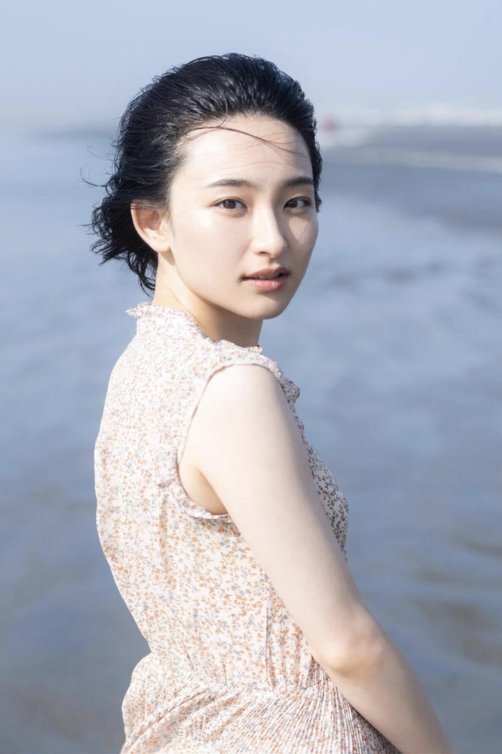 清纯日本比基尼美女写真图片下载
