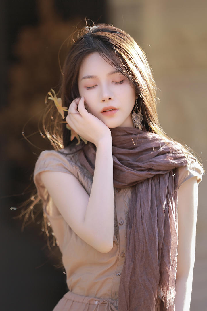 精品克拉女神女大学生艺术照写真图片