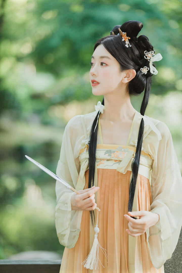 国产古装美女主播摄影欣赏