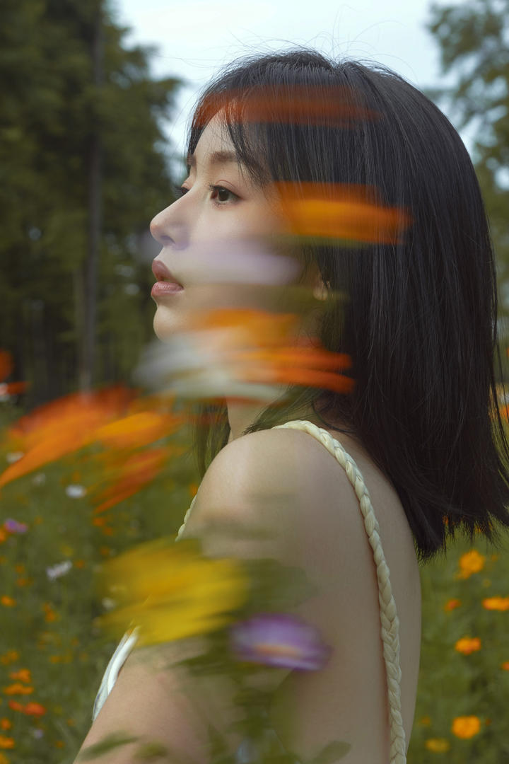 国产女神户外艺术照