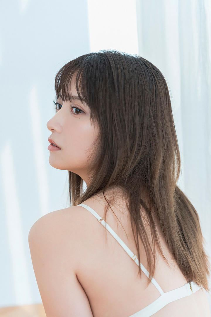 漂亮美女131背影
