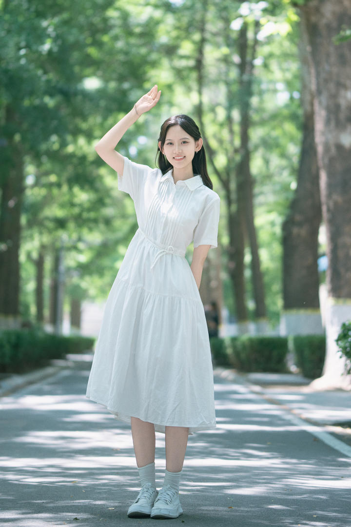 清纯校花小白裙摄影