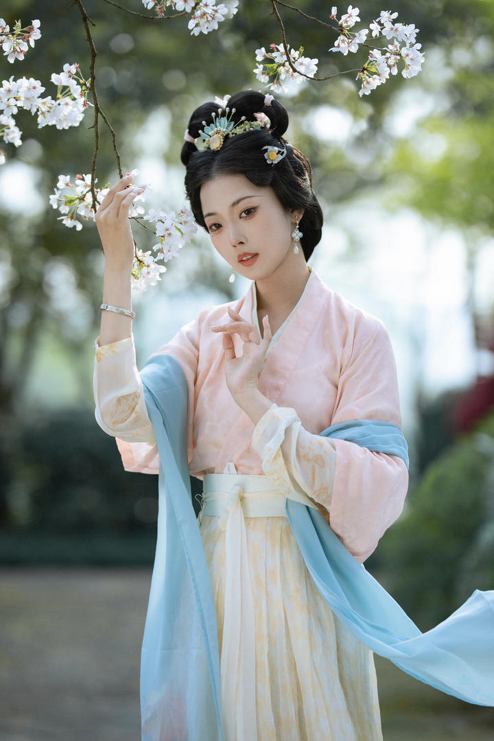 4K古装美女高清图片