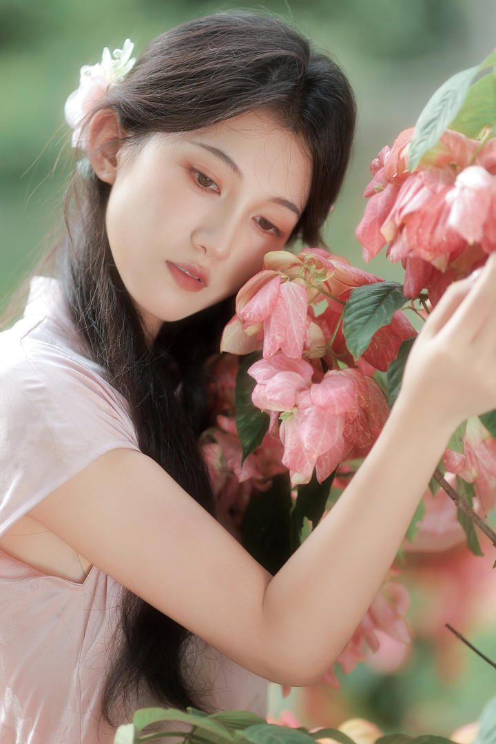 4K清纯旗袍美女手机壁纸