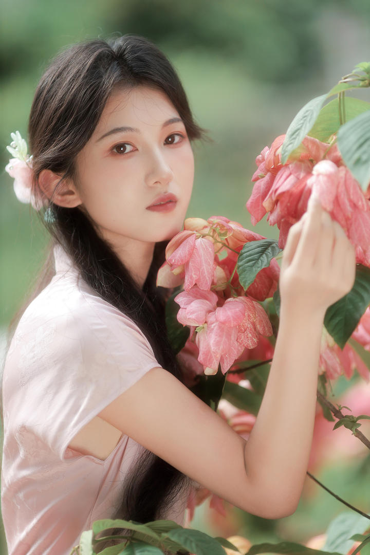 中国气质旗袍美女图片
