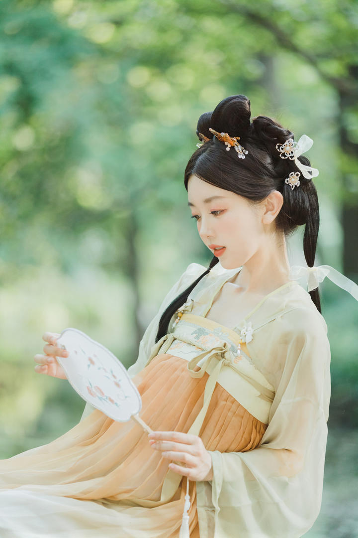 高清古装美女艺术照图片