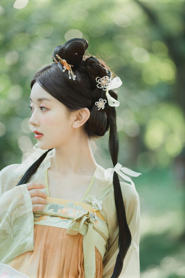 甜美古装美女手机壁纸下载