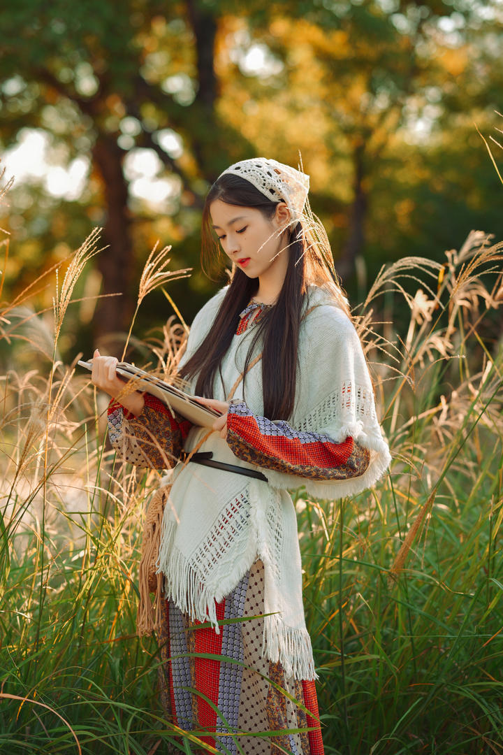 乡村漂亮美女半身照图片