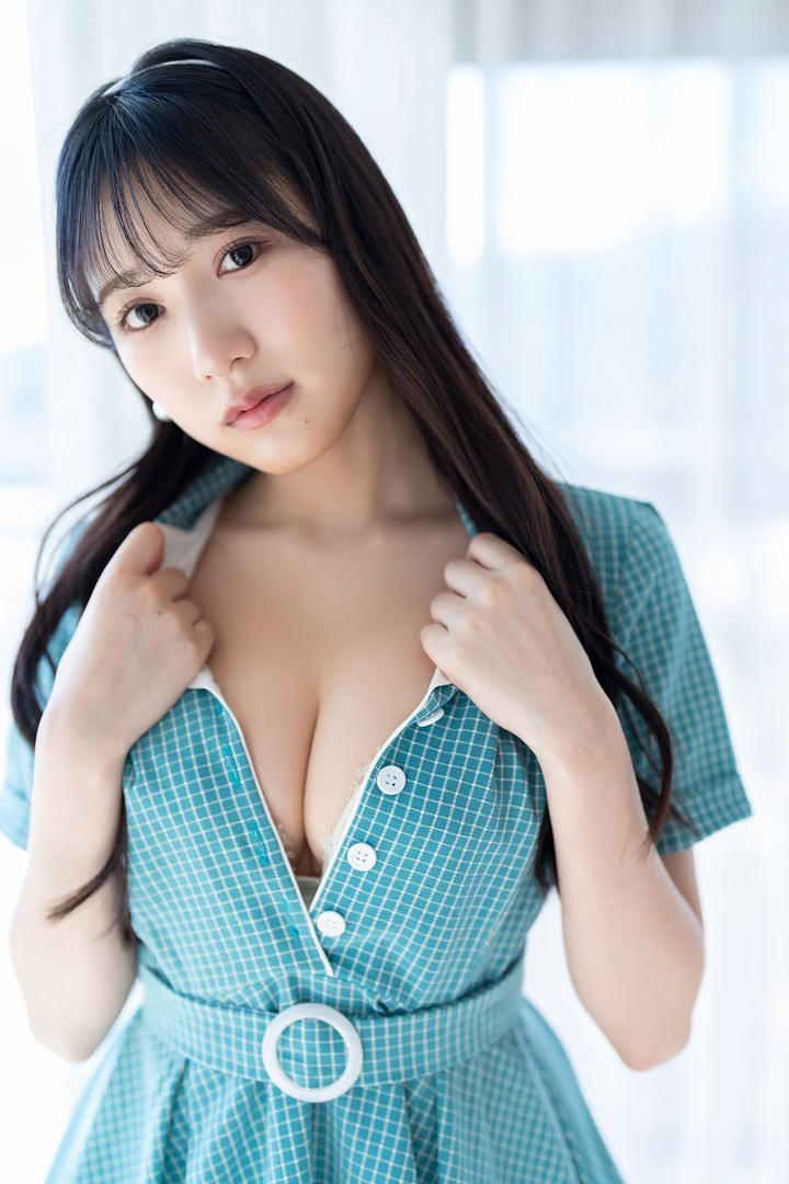 纯欲大胸美女摄影