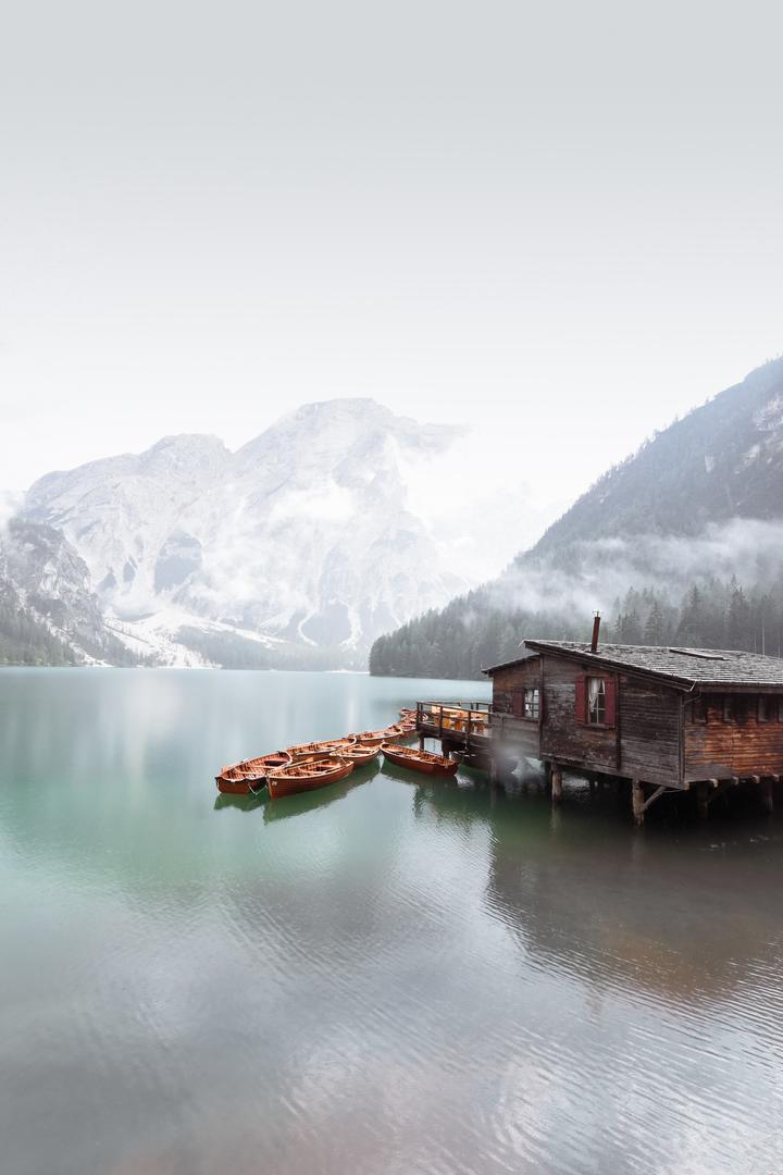 湖边的小木屋山水风景壁纸图片