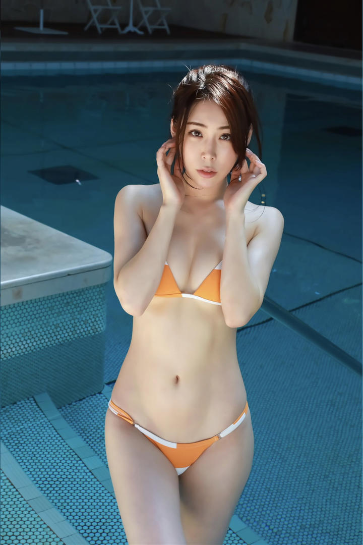 高清亚洲无码一区二区日本美女比基尼写真