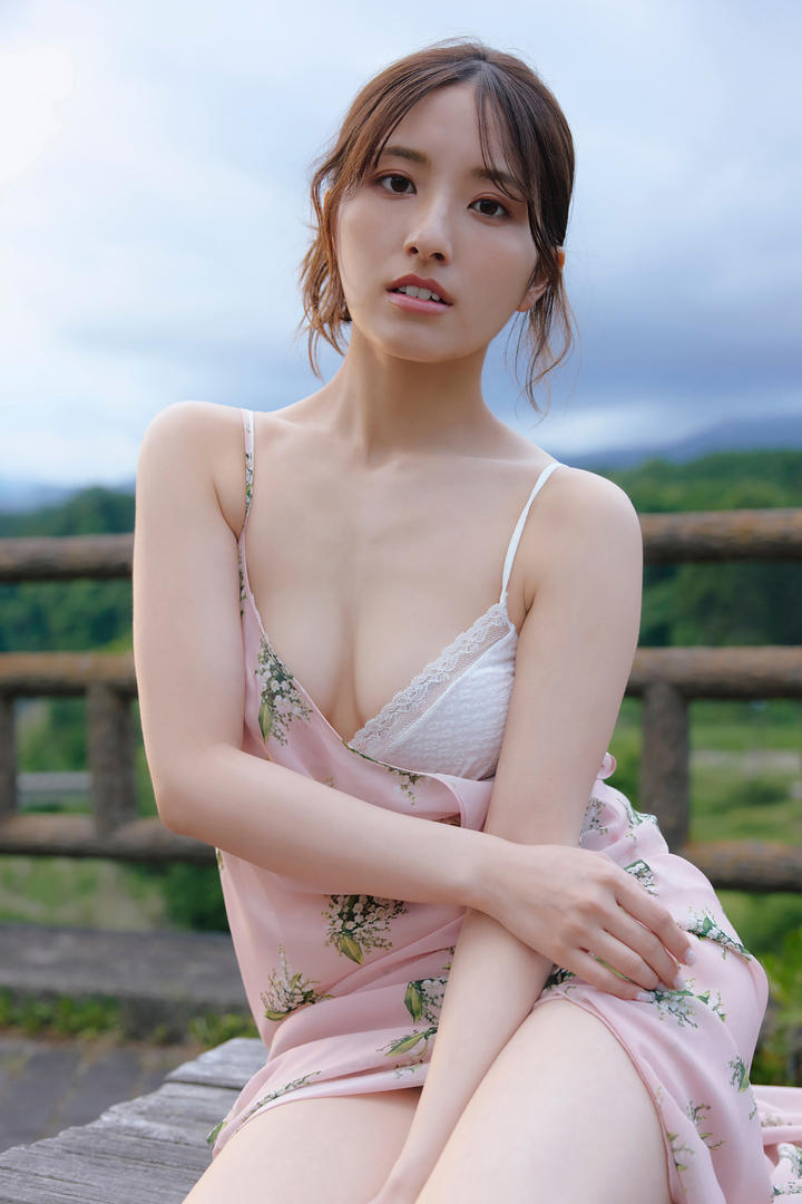 亚洲清纯美女模特图片