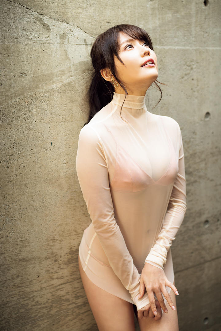 国产白嫩美女在线图片