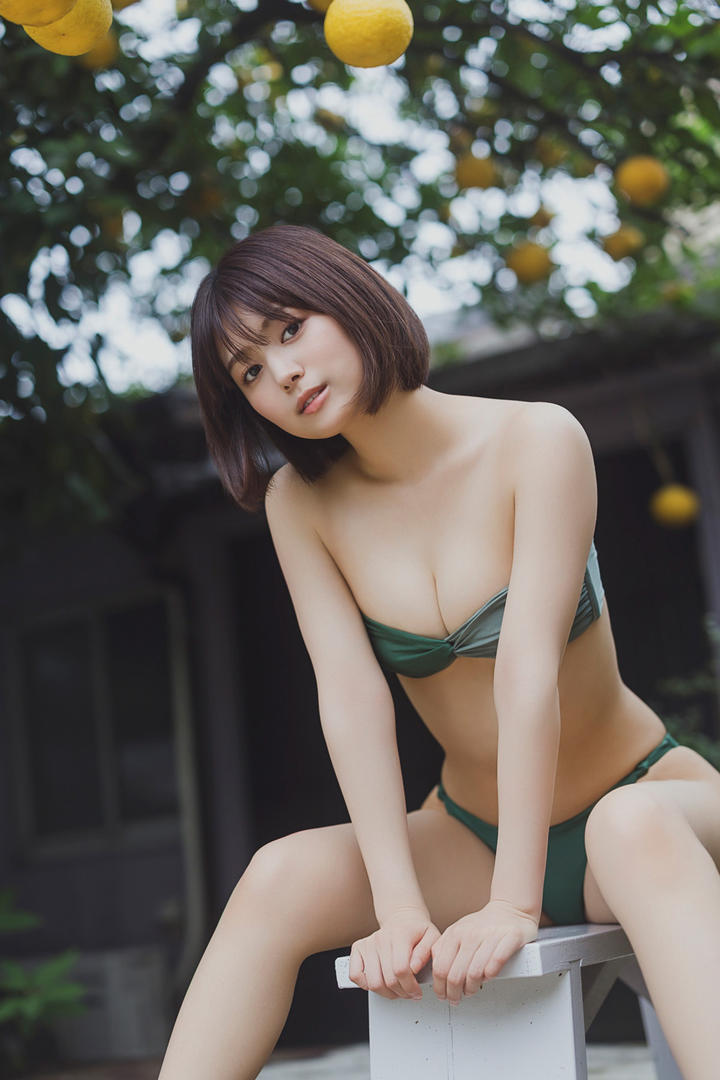 欧美日韩美女短发壁纸图片