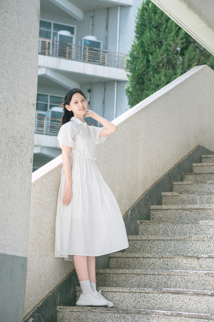 美丽的校花清纯写真图片