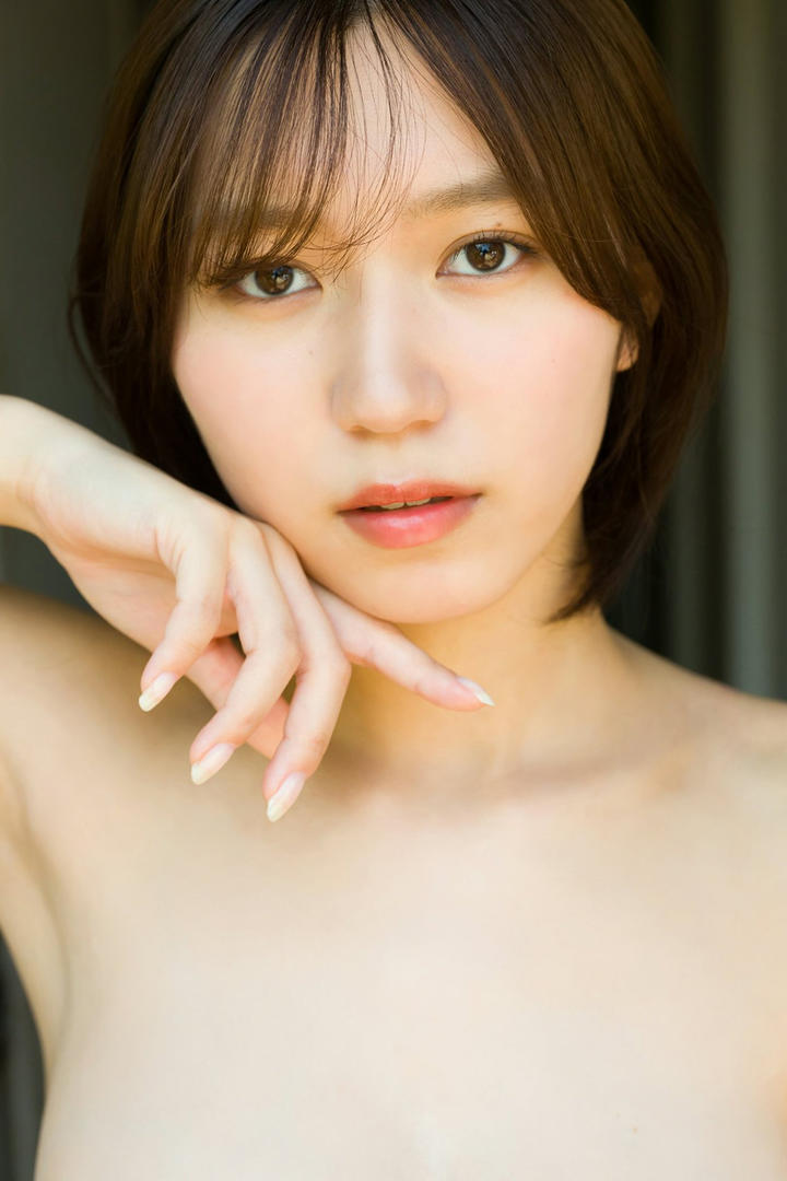 短发美女高清套图
