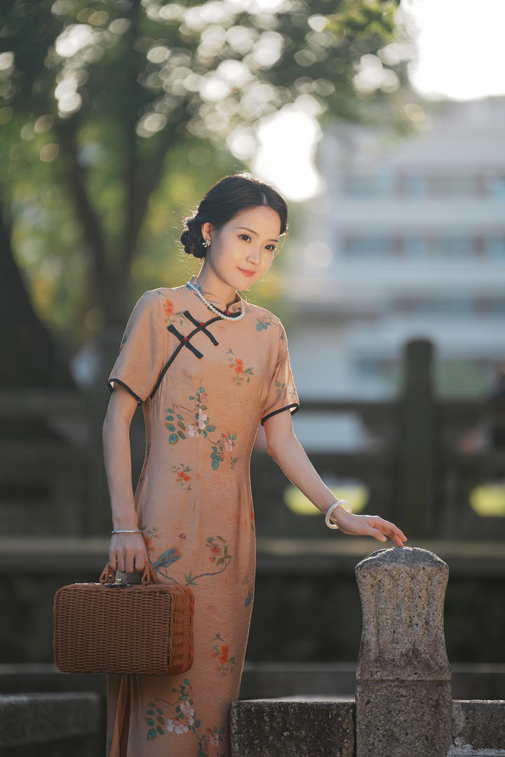 中国旗袍美女人体艺术图片