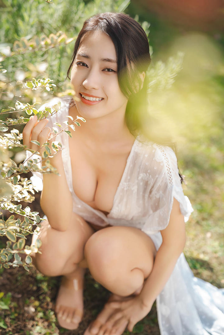 美丽女人户外写真