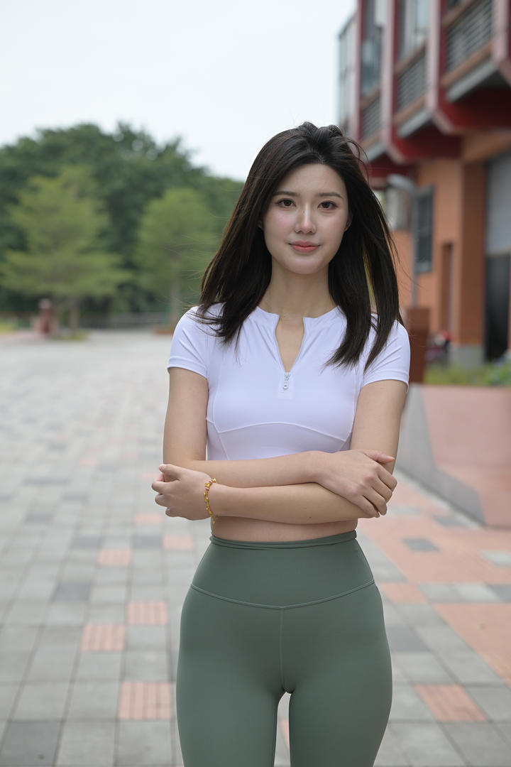 好身材瑜伽裤美女图片