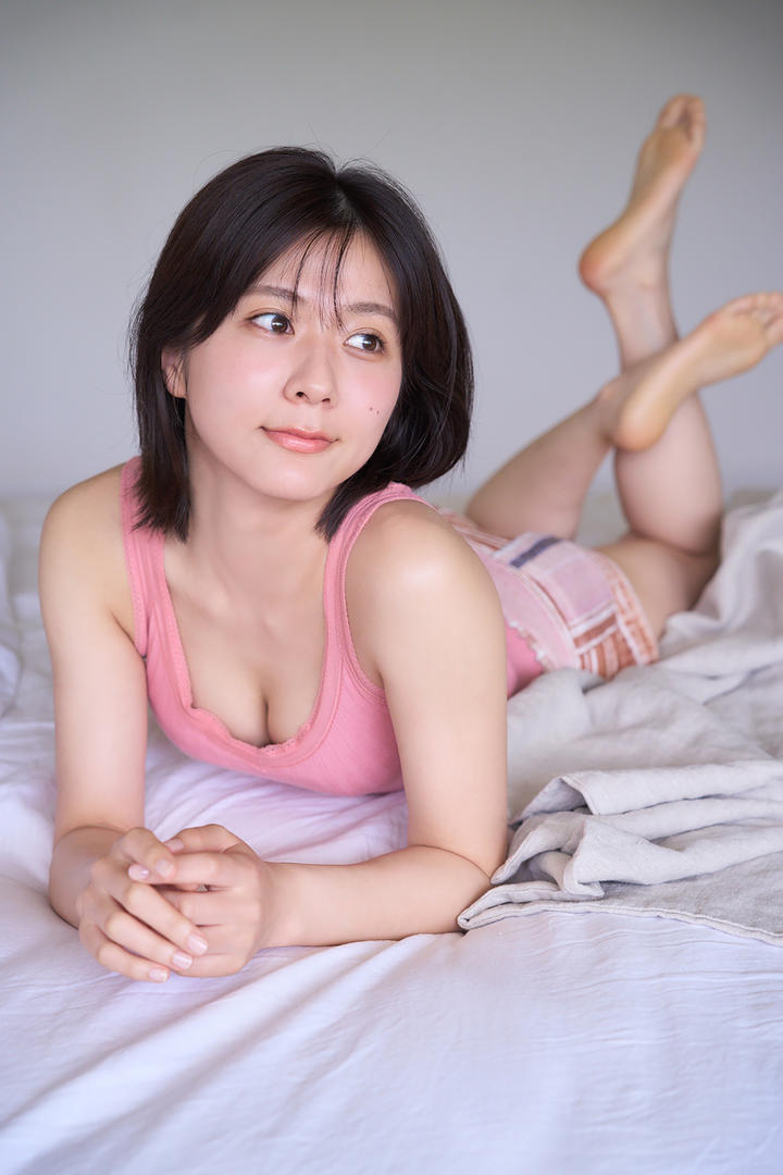日韩美女生活照