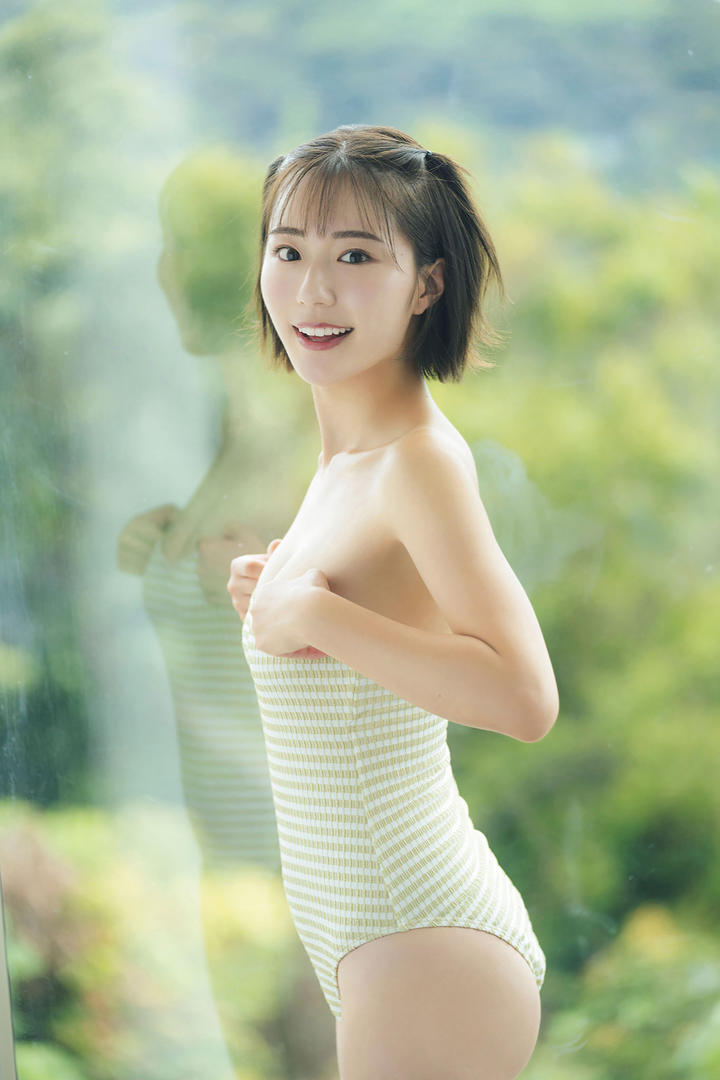 短发发型小美女自拍