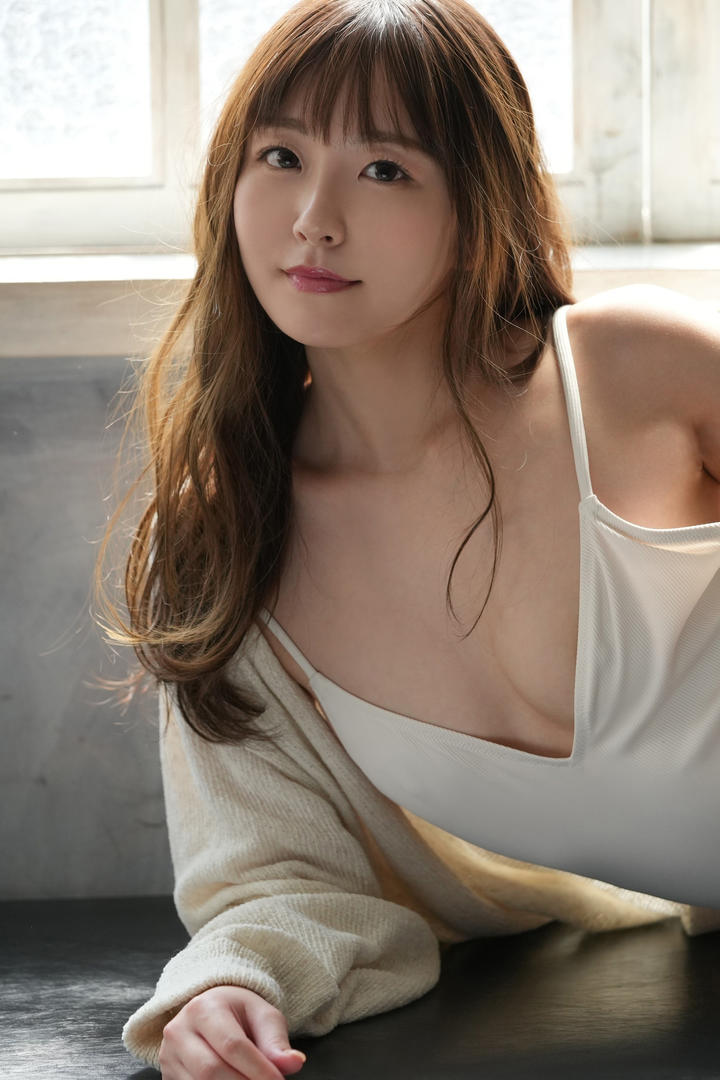 长发美女高清摄影图片